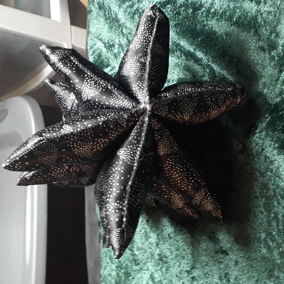 8"x9" Stuffed Black Christmas Tree w/Silver Tree Background - Picture 2 of 3